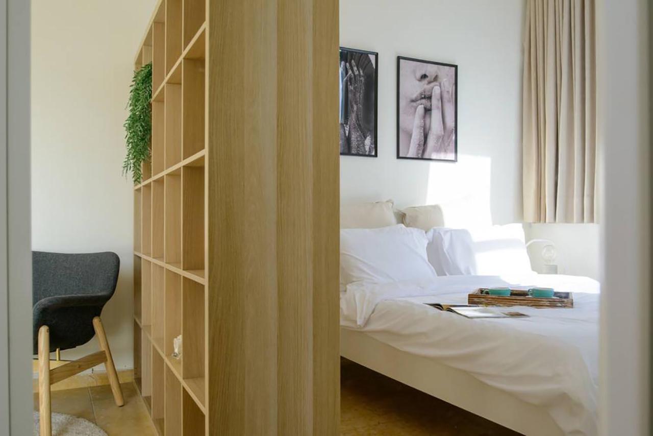 Bright And Spacious Loft By The Sea With Bomb Shelter Tel Aviv Esterno foto